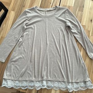 Long sleeve, lace hem tunic